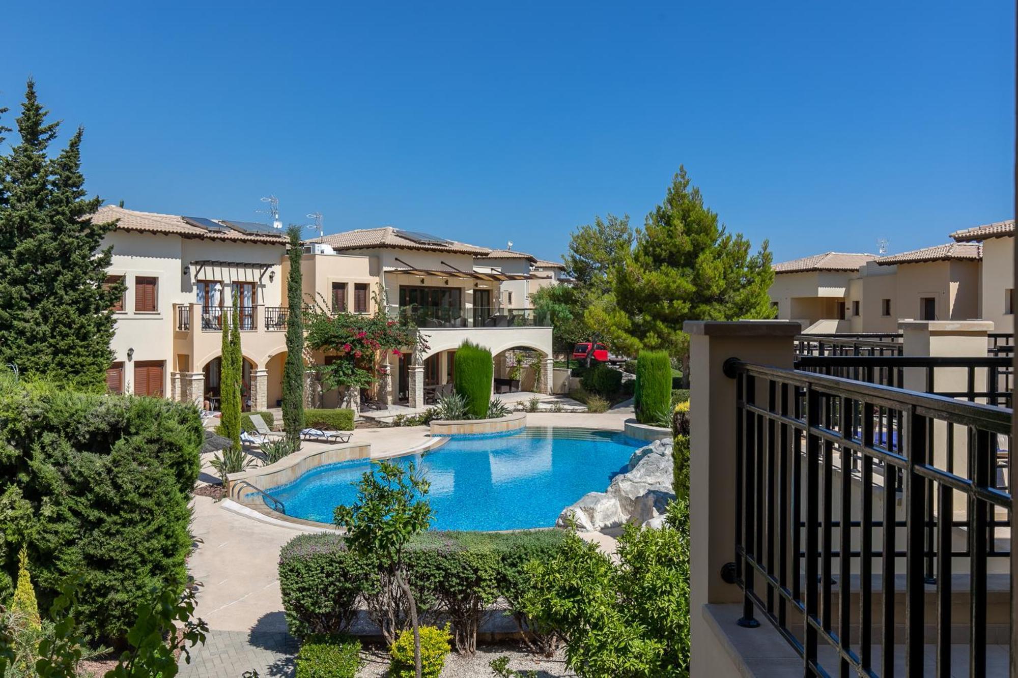 1 Bedroom Apartment Pyrgos With Beautiful Sea And Sunset Views, Aphrodite Hills Resort Куклія Екстер'єр фото