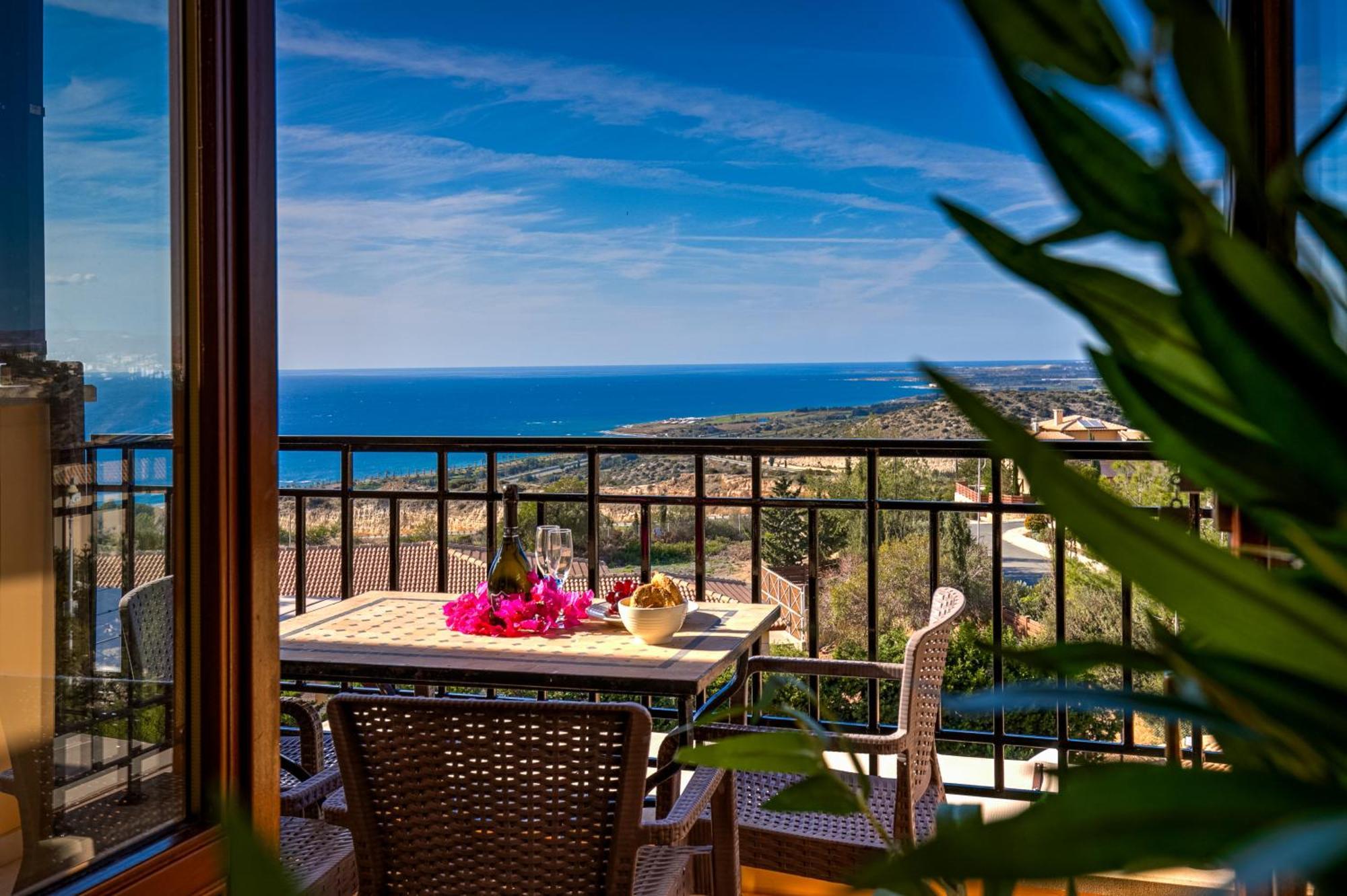 1 Bedroom Apartment Pyrgos With Beautiful Sea And Sunset Views, Aphrodite Hills Resort Куклія Екстер'єр фото