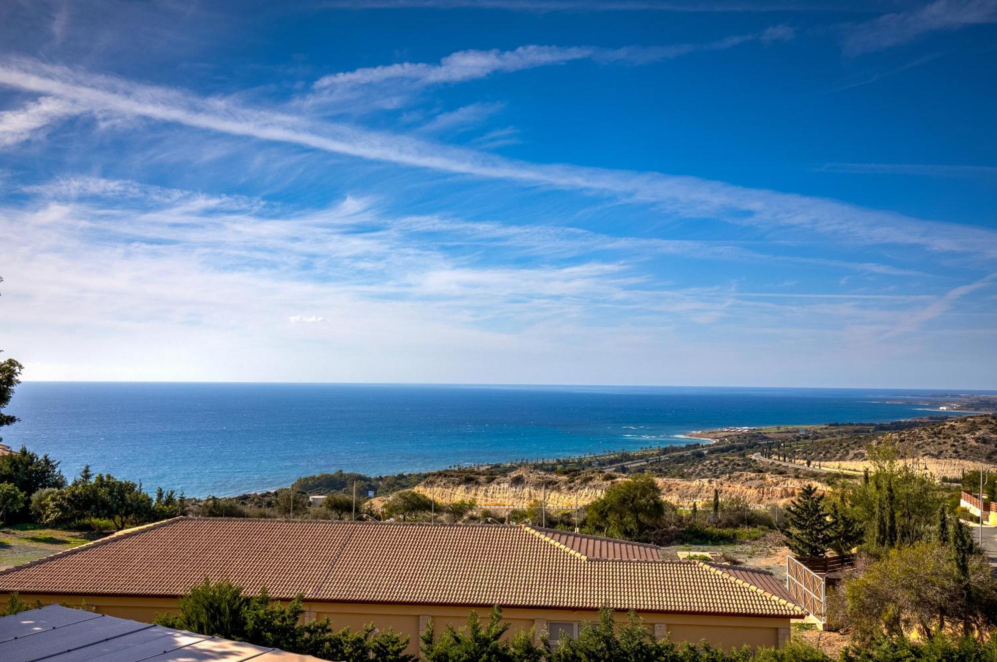 1 Bedroom Apartment Pyrgos With Beautiful Sea And Sunset Views, Aphrodite Hills Resort Куклія Екстер'єр фото