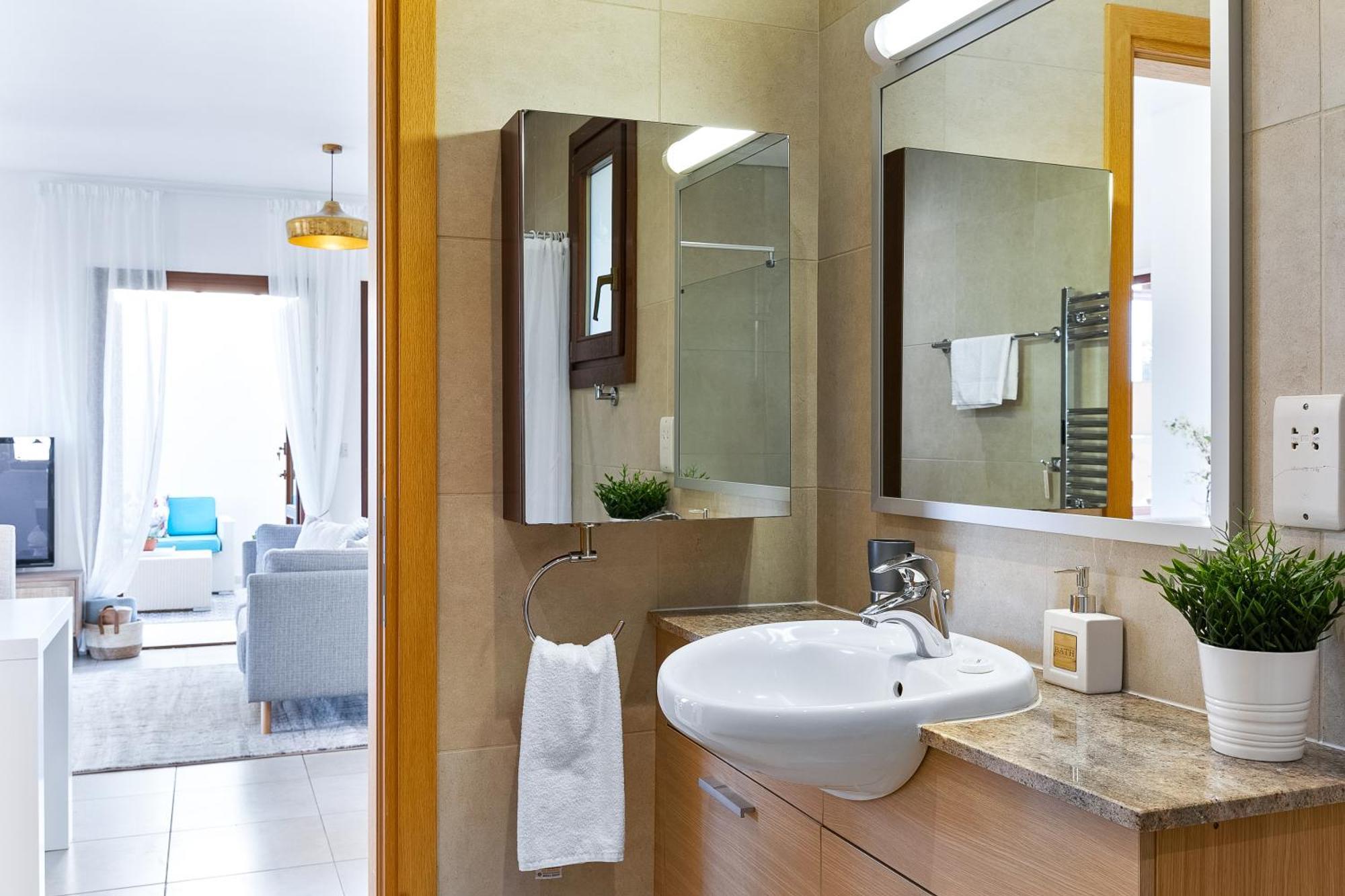 1 Bedroom Apartment Pyrgos With Beautiful Sea And Sunset Views, Aphrodite Hills Resort Куклія Екстер'єр фото