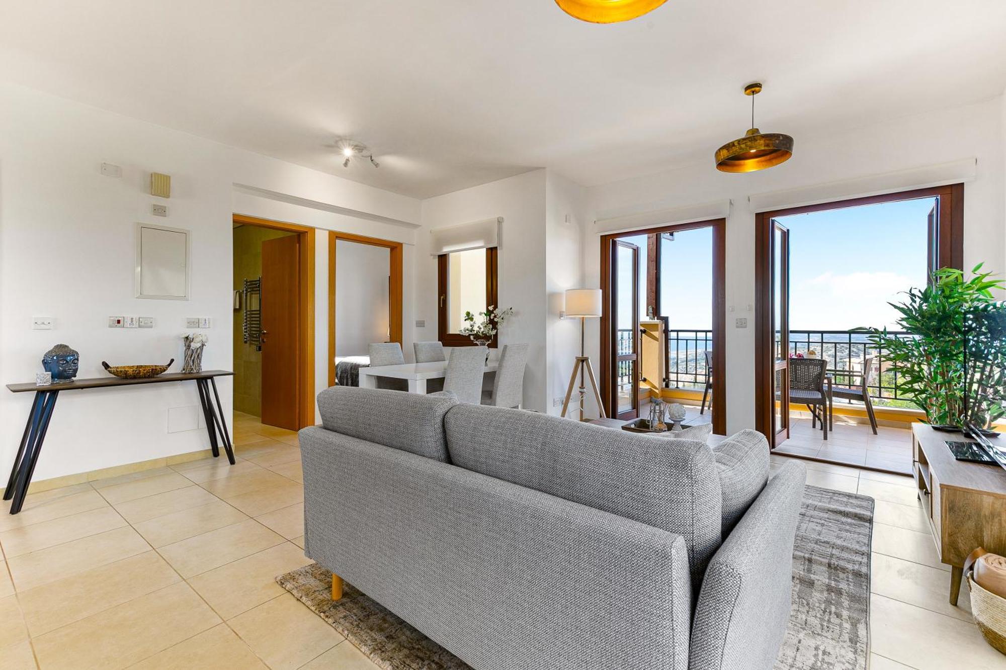 1 Bedroom Apartment Pyrgos With Beautiful Sea And Sunset Views, Aphrodite Hills Resort Куклія Екстер'єр фото